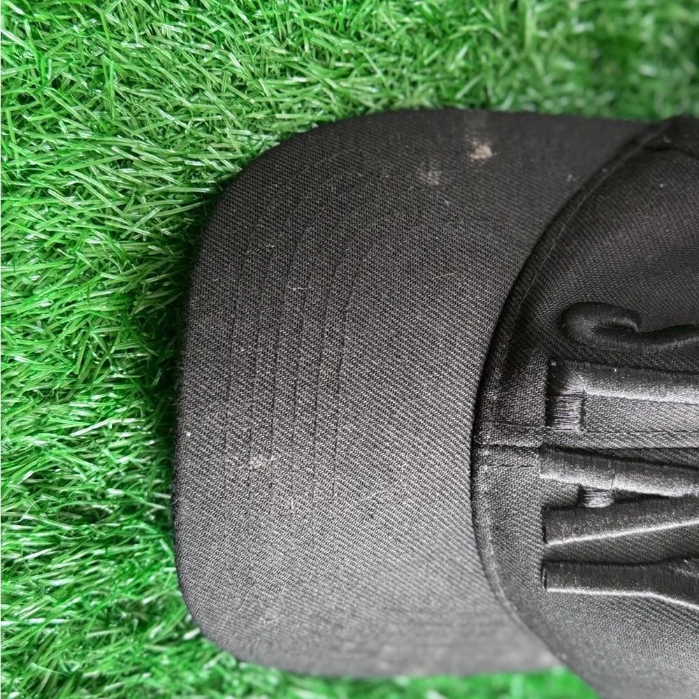 Black Hat Classic Curved Brim‎